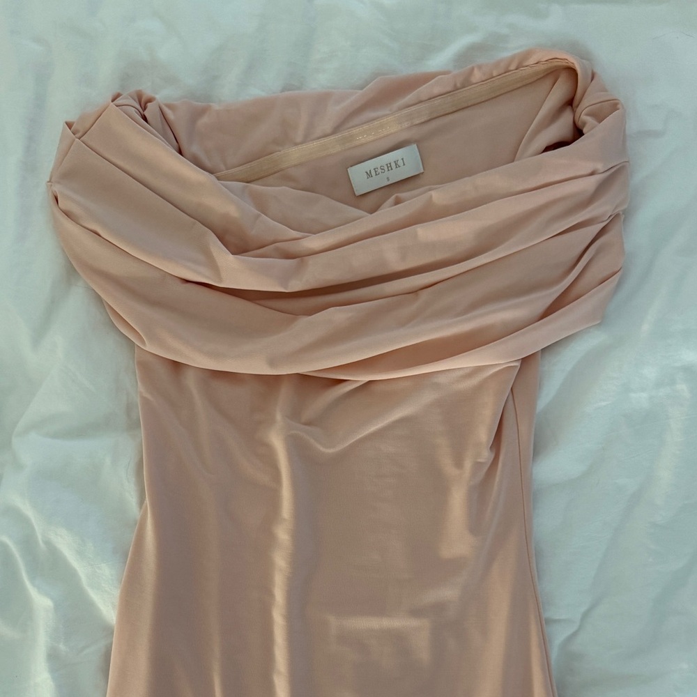 Meshki Pink Off-Shoulder Dress - Picture 4 of 4